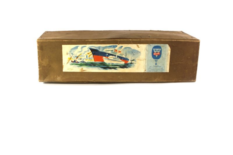 Arnold Tin Lithographed Windup #2025/42 XL Size Deluxe Ocean Liner with Box <FONT COLOR="ff000 ">*SOLD*</font> - Image 11