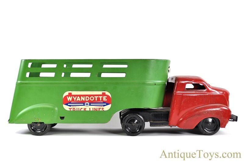 Wyandotte Toys All Metal Products Company ca. 1938 Pressed Steel Wyandotte Truck Lines Express Freight Truck <FONT COLOR="ff000 ">*SOLD*</font>