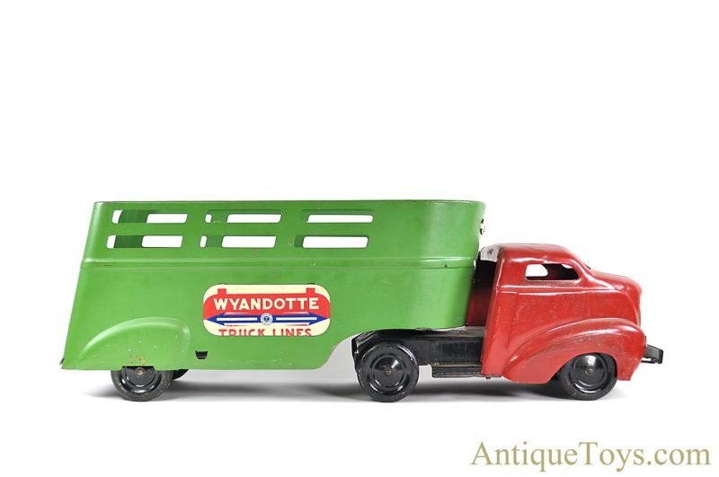 Wyandotte Toys All Metal Products Company ca. 1938 Pressed Steel Wyandotte Truck Lines Express Freight Truck <FONT COLOR="ff000 ">*SOLD*</font> - Image 3