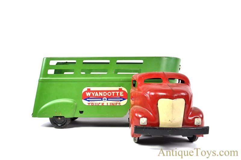 Wyandotte Toys All Metal Products Company ca. 1938 Pressed Steel Wyandotte Truck Lines Express Freight Truck <FONT COLOR="ff000 ">*SOLD*</font> - Image 4