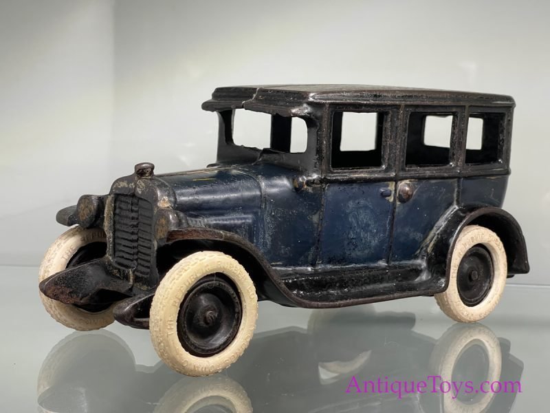 Arcade Chevy Cast Iron Sedan <FONT COLOR="ff000 ">*SOLD*</font> - Image 8