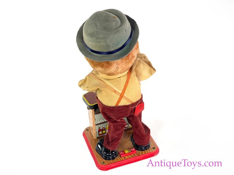 Nomura (TN) Tin Lithographed Battery Operated "Charlie Weaver Bartender" <FONT COLOR="ff000 ">*SOLD*</font> - Image 7
