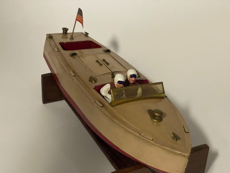 Lionel-Craft Chris Craft Tin Windup Motorized Racing Boat <FONT COLOR="ff000 ">*SOLD*</font> - Image 16