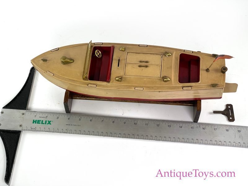 Lionel-Craft Chris Craft Tin Windup Motorized Racing Boat <FONT COLOR="ff000 ">*SOLD*</font> - Image 2