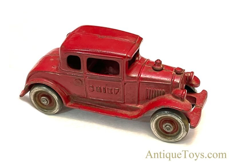 Kenton Cast Iron Fire Chief Car for Sale <FONT COLOR="ff000 ">*SOLD*</font>