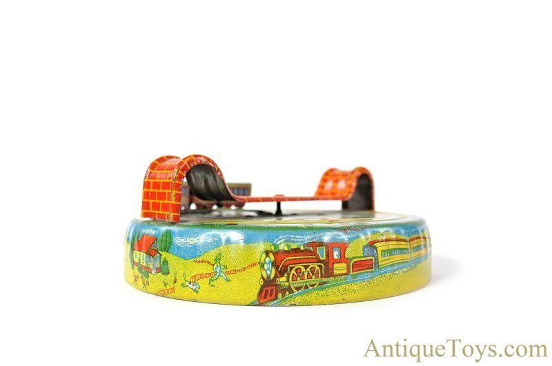 Marx Tin Lithographed Windup "Honeymoon Special" Train for Sale <FONT COLOR="ff000 ">*SOLD*</font> - Image 4