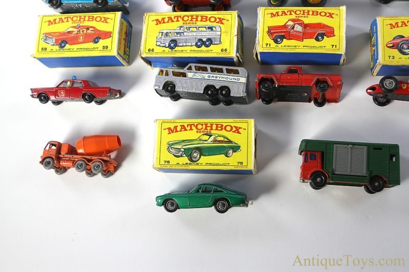 Matchbox Series Lesney England Diecast Collection of 19 Vehicles with Boxes <FONT COLOR="ff000 ">*SOLD*</font> - Image 9
