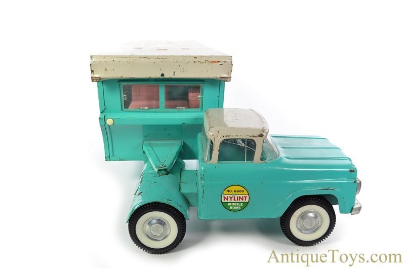 Nylint Tool & Manufacturing Pressed Steel No. 6600 Mobile Home RV <FONT COLOR="ff000 ">*SOLD*</font> - Image 4