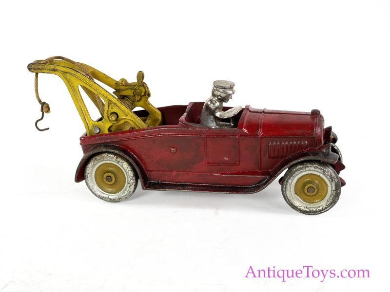 Kenton Toys Cast Iron Tow Truck <FONT COLOR="ff000 ">*SOLD*</font> - Image 11