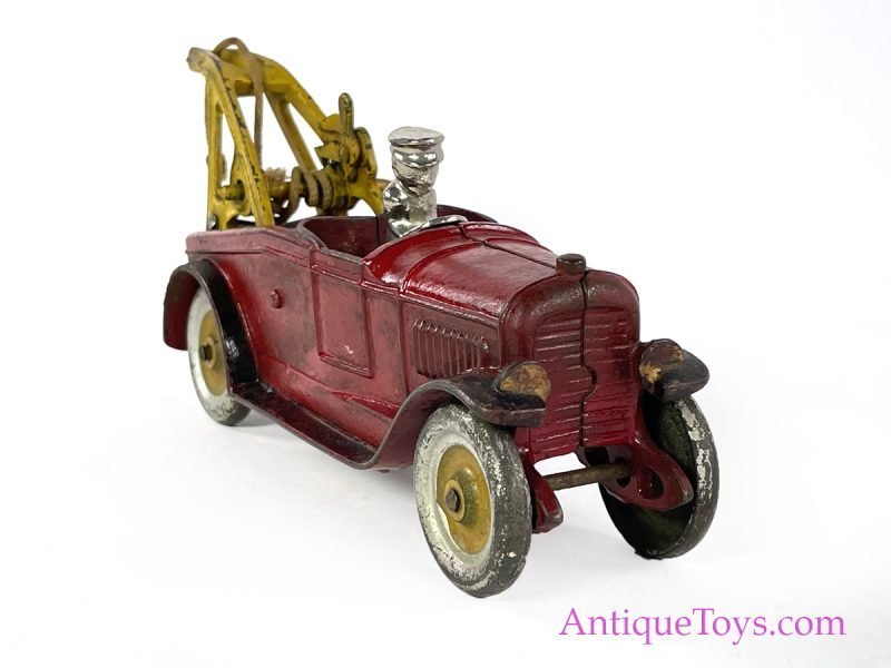Kenton Toys Cast Iron Tow Truck <FONT COLOR="ff000 ">*SOLD*</font> - Image 9