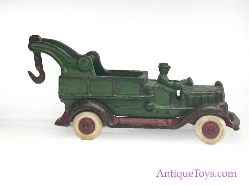 A.C. Williams Desirable Cast Iron Tow Truck <FONT COLOR="ff000 ">*SOLD*</font> - Image 4