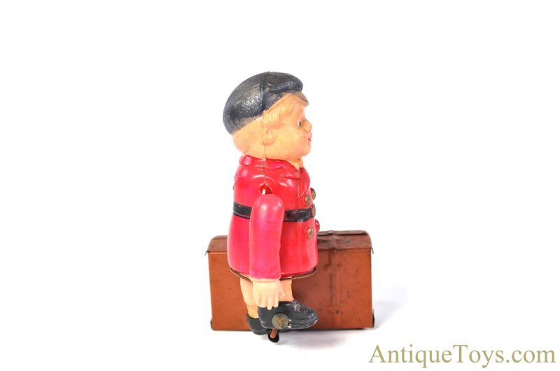 Alps Shoji ca. 1945-1952 Occupied Japan Celluloid Tin Litho Windup "Travelling Boy" with Suitcase for Sale - Image 2