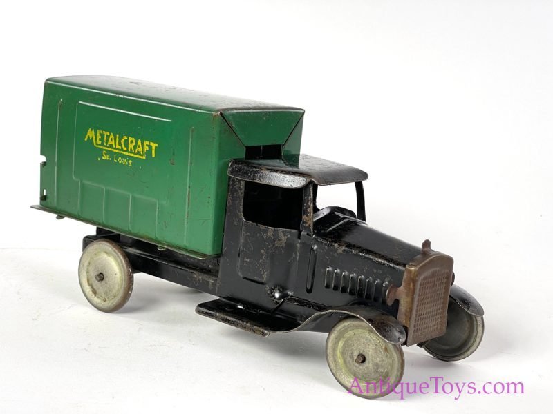 Metalcraft Pressed Steel Box Truck <FONT COLOR="ff000 ">*SOLD*</font>
