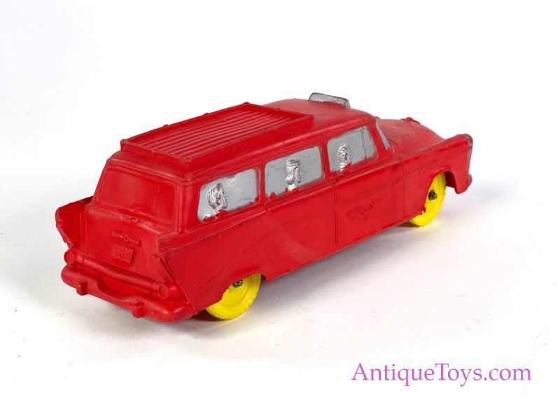 Auburn Rubber Airport Station Wagon for Sale - Image 6