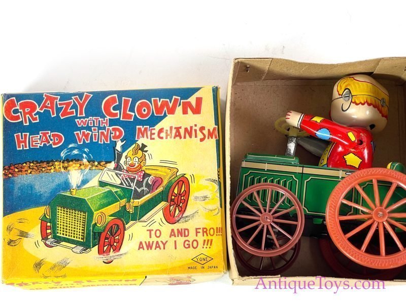 Yonezawa Tin Lithographed Windup Crazy Clown Vintage Tin Toy with Box for Sale - Image 3