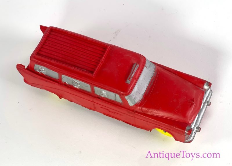 Auburn Rubber Airport Station Wagon for Sale - Image 7