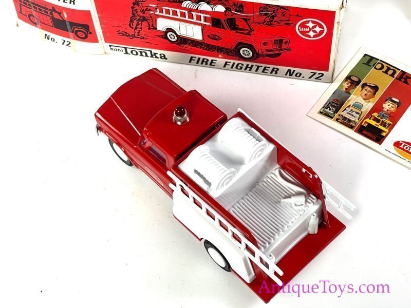 Tonka Pressed Steel No. 72 "Mini-Tonka Fire Fighter" Fire Pumper Ladder Engine Jeep Truck in Box <FONT COLOR="ff000 ">*SOLD*</font> - Image 3