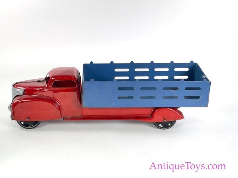 Wyandotte Toys ca. 1940s Pressed Steel Large Stake Truck <FONT COLOR="ff000 ">*SOLD*</font> - Image 4