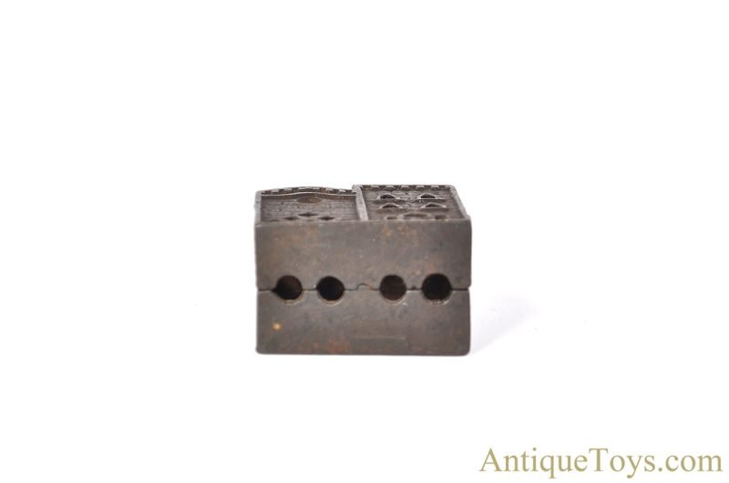 A.C. Williams ca. 1920s Cast Iron 3 Story Mosque Still Penny Coin Bank for Sale - Image 5