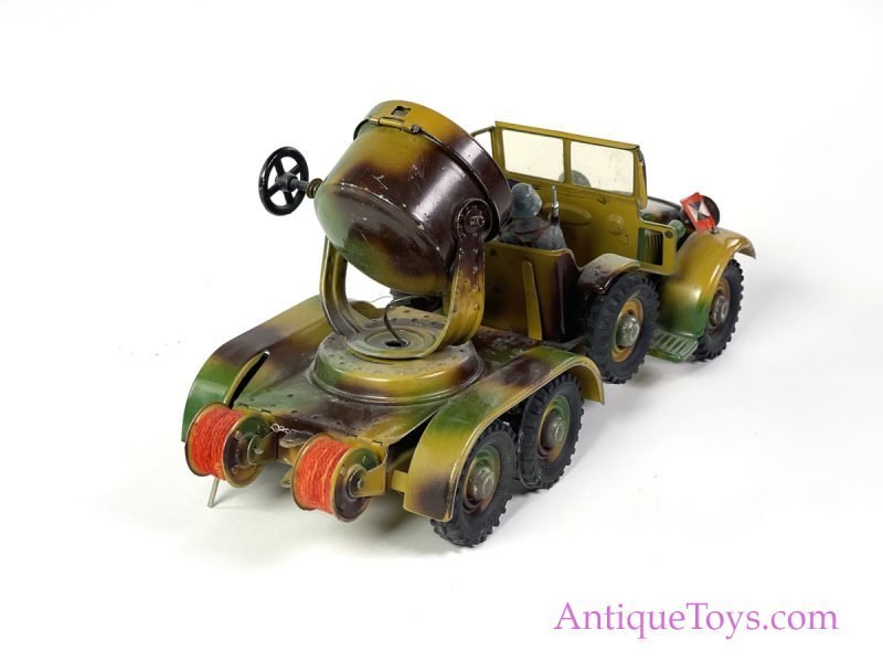 Hausser-Elastolin ca. 1937 Tin Hand Painted No. 743 Searchlight Truck <FONT COLOR="ff000 ">*SOLD*</font> - Image 4