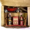 Marx Tin Lithographed "Lincoln Highway Electric Lighted" Car and Gas Station in Box <FONT COLOR="ff000 ">*SOLD*</font> - Image 7