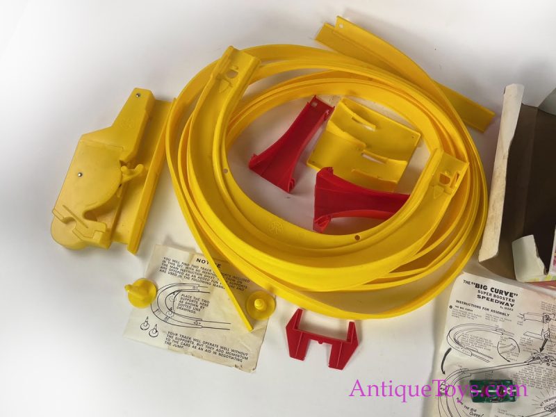 Marx Big Curve Super Race Set in Box <FONT COLOR="ff000 ">*SOLD*</font> - Image 7