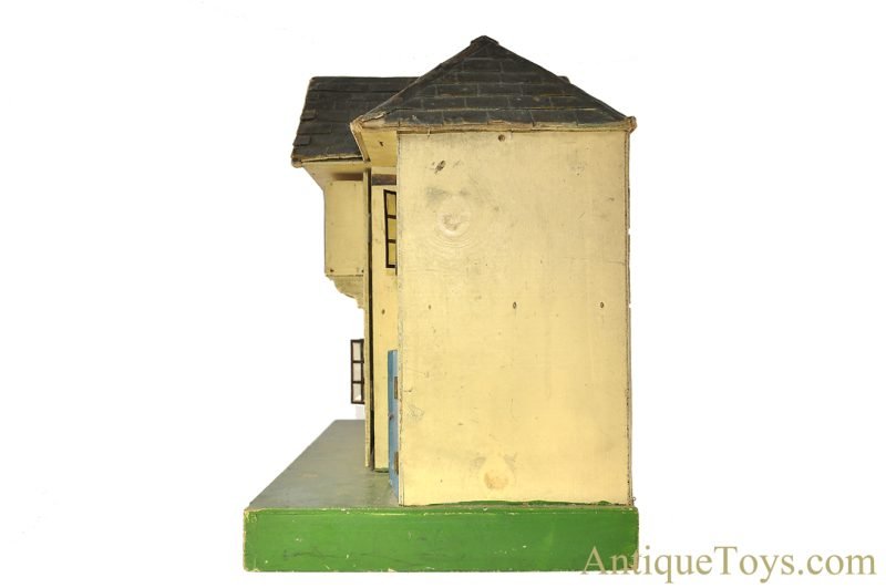 Tri-ang Lines Bros. Ltd. ca. 1937 Wooden Electric No. 61 Dollhouse <FONT COLOR="ff000 ">*SOLD*</font> - Image 5