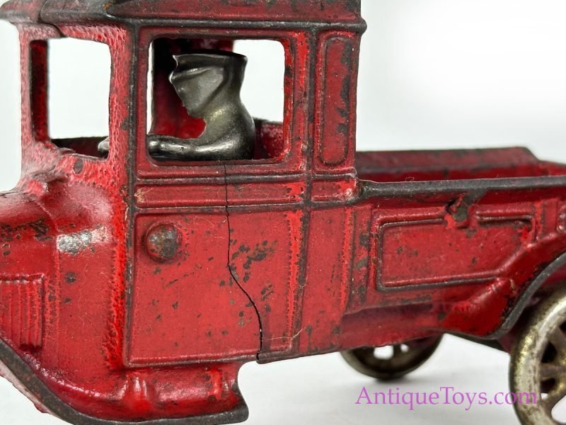 Arcade ca. 1925 Cast Iron Red Ford Model T One Ton Truck 8.5" <FONT COLOR="ff000 ">*SOLD*</font> - Image 3