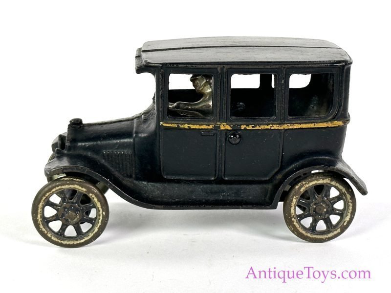 Arcade ca. 1920s Cast Iron Ford Model T "Fordor Sedan" <FONT COLOR="ff000 ">*SOLD*</font> - Image 2