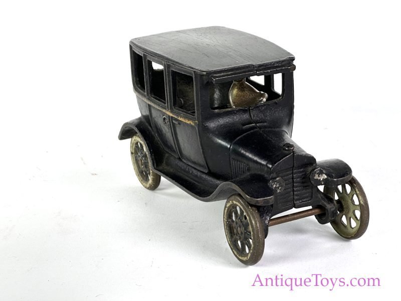 Arcade ca. 1920s Cast Iron Ford Model T "Fordor Sedan" <FONT COLOR="ff000 ">*SOLD*</font> - Image 5