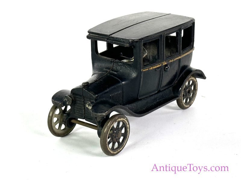 Arcade ca. 1920s Cast Iron Ford Model T "Fordor Sedan" <FONT COLOR="ff000 ">*SOLD*</font> - Image 6