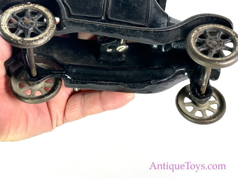 Arcade ca. 1920s Cast Iron Ford Model T "Fordor Sedan" <FONT COLOR="ff000 ">*SOLD*</font> - Image 9