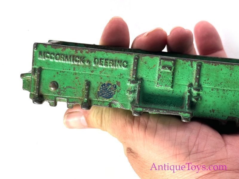 Arcade Cast Iron No. 404-1 Horse Drawn "McCormick-Deering Weber Wagon" <FONT COLOR="ff000 ">*SOLD*</font> - Image 5