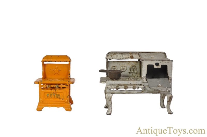 Kenton Royal Cast Iron Dollhouse Salesman Sample Stove Set <FONT COLOR="ff000 ">*SOLD*</font> - Image 2