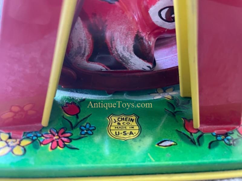 J. Chein ca. 1960s Tin Lithographed Windup No. 270 "Chipper Chipmunk" in Box for Sale - Image 16