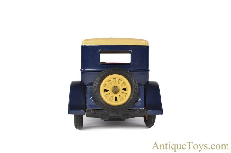 SSS Shioji & Co. Tin Lithographed Friction S-1227 "Antique Limousine" in Box for Sale - Image 6