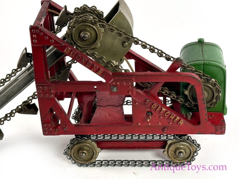 Kenton Toys ca. 1930s Cast Iron Buckeye Ditcher Deluxe 12" <FONT COLOR="ff000 ">*SOLD*</font> - Image 11