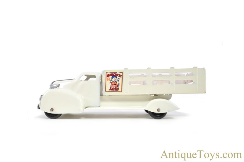 Marx ca. 1940s Pressed Steel Marcrest Dairy Milk Truck in Box <FONT COLOR="ff000 ">*SOLD*</font> - Image 3