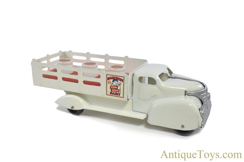 Marx ca. 1940s Pressed Steel Marcrest Dairy Milk Truck in Box <FONT COLOR="ff000 ">*SOLD*</font> - Image 7