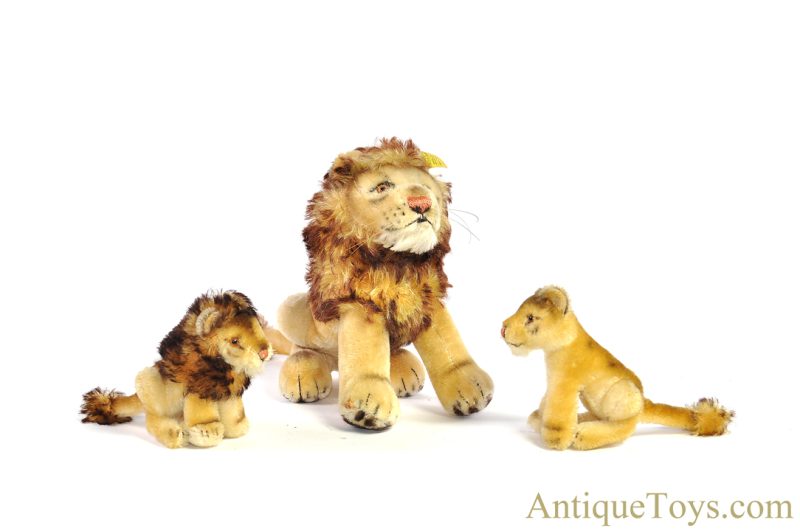 Steiff Excelsior Stuffed Mohair Large Sitting Leo Lion, Small Leo Lion, & Small Lea Lioness <FONT COLOR="ff000">*SOLD*</font> - Image 2