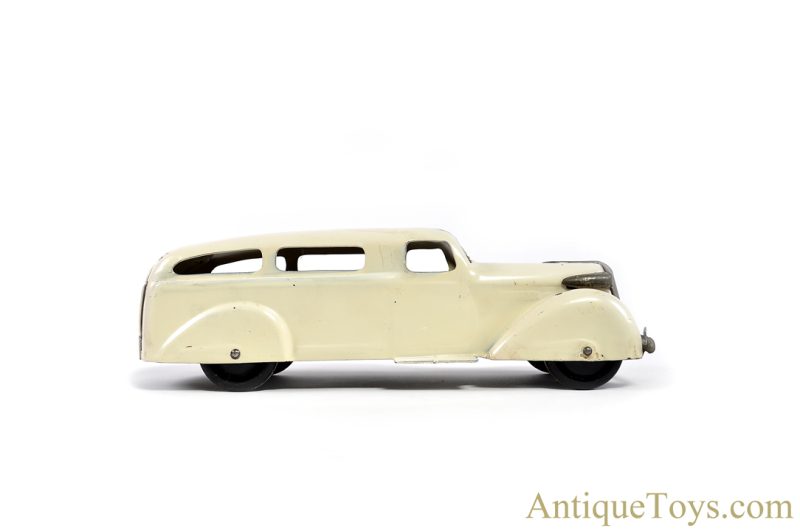 Wyandotte Toys ca. 1930's Pressed Steel Ambulance <FONT COLOR="ff000 ">*SOLD*</font> - Image 2
