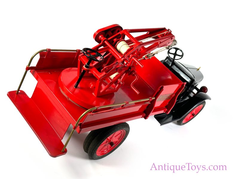 Buddy L Wrecker ca 1930-32 Pressed Steel Model Wrecker <FONT COLOR="ff000 ">*SOLD*</font> - Image 2