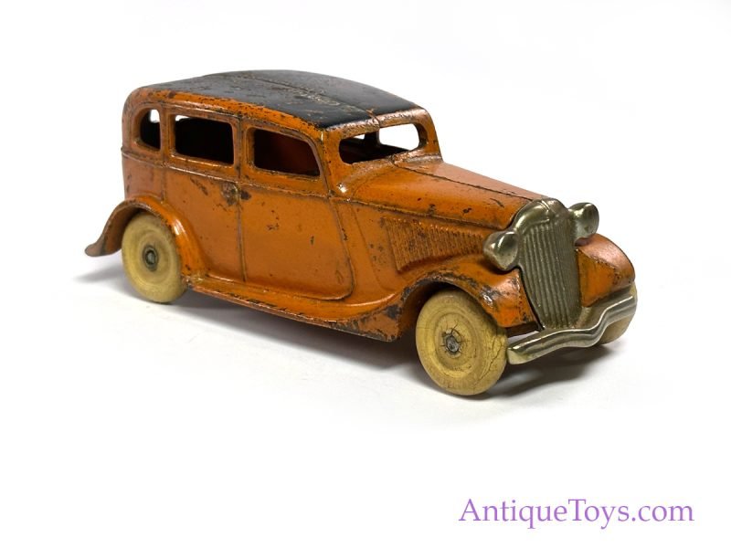 Arcade ca. 1933 Cast Iron 1933 Chicago World's Fair: A Century of Progress Ford Sedan <FONT COLOR="ff000 ">*SOLD*</font> - Image 3