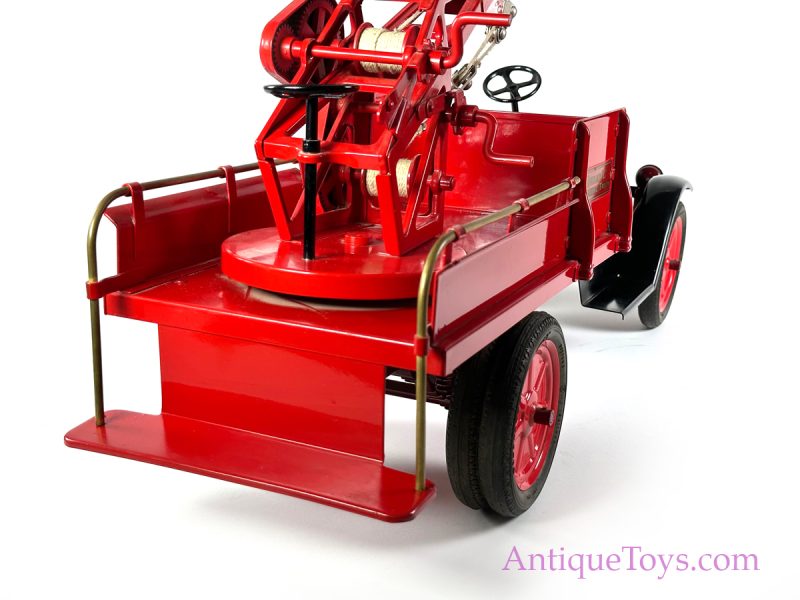 Buddy L Wrecker ca 1930-32 Pressed Steel Model Wrecker <FONT COLOR="ff000 ">*SOLD*</font> - Image 16