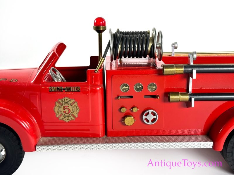 Fred Thompson Smith Miller, Inc. “Smitty Toys” Vintage SMFD Fire Engine <FONT COLOR="ff000 ">*SOLD*</font> - Image 6