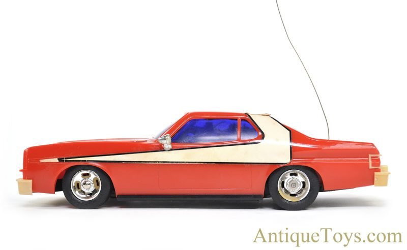 Galoob Battery Operated Remote Controlled No. 1001 Speedwave Starsky & Hutch Ford Torino RC Car in Box for Sale - Image 3