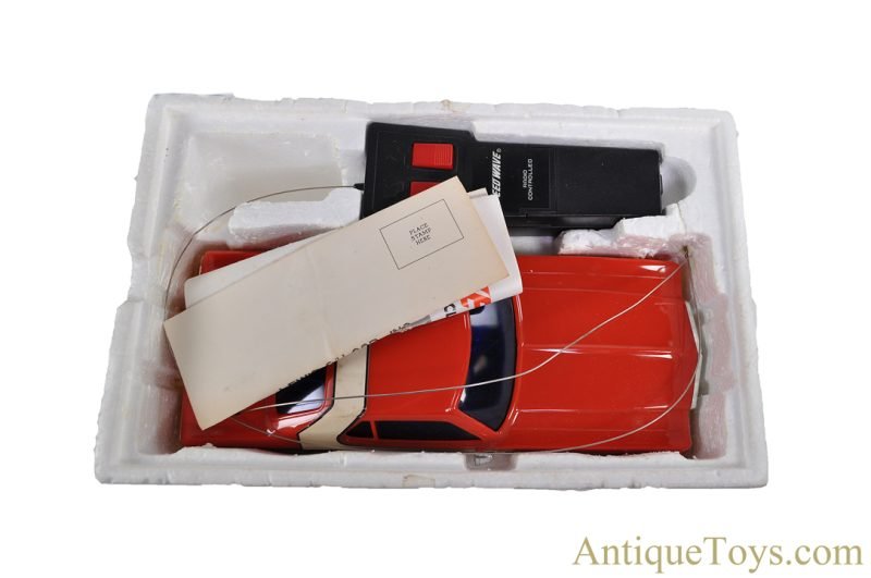 Galoob Battery Operated Remote Controlled No. 1001 Speedwave Starsky & Hutch Ford Torino RC Car in Box for Sale - Image 14
