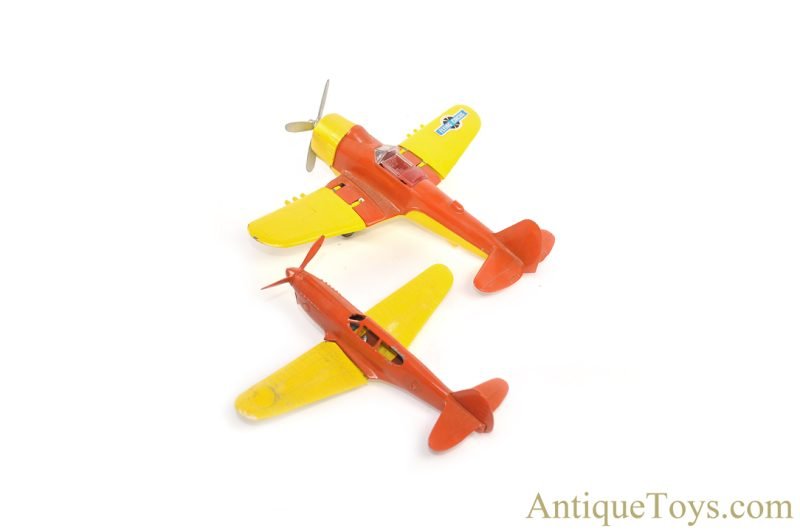 Hubley Diecast No. 21216 Flying Circus Stunt Plane Set for Sale - Image 4