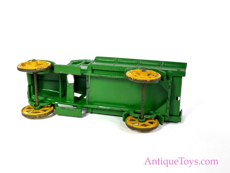 Hubley ca. 1926 Cast Iron Truck 10" <FONT COLOR="ff000 ">*SOLD*</font> - Image 5