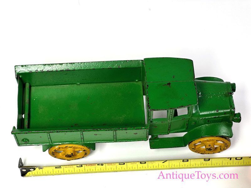 Hubley ca. 1926 Cast Iron Truck 10" <FONT COLOR="ff000 ">*SOLD*</font> - Image 10